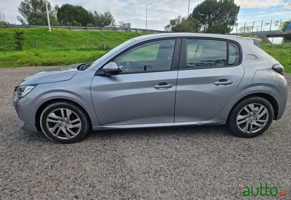 2019' Peugeot 208 photo #2
