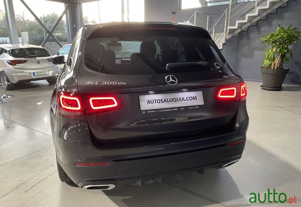 2022' Mercedes-Benz Glc 300 photo #4