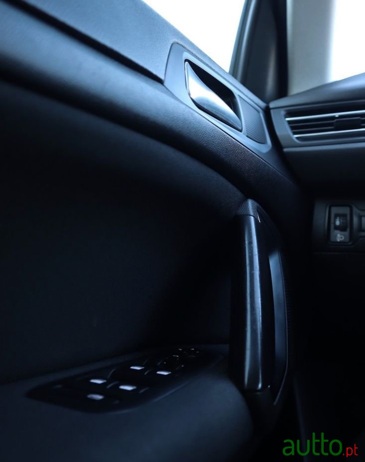 2018' Peugeot 308 Sw photo #6