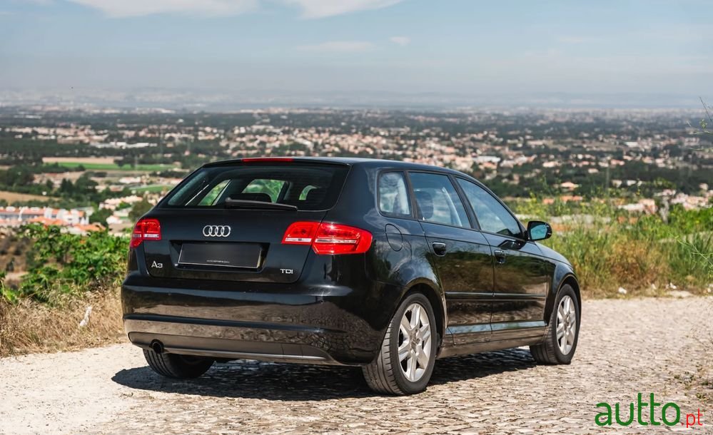 2011' Audi A3 Sportback photo #6