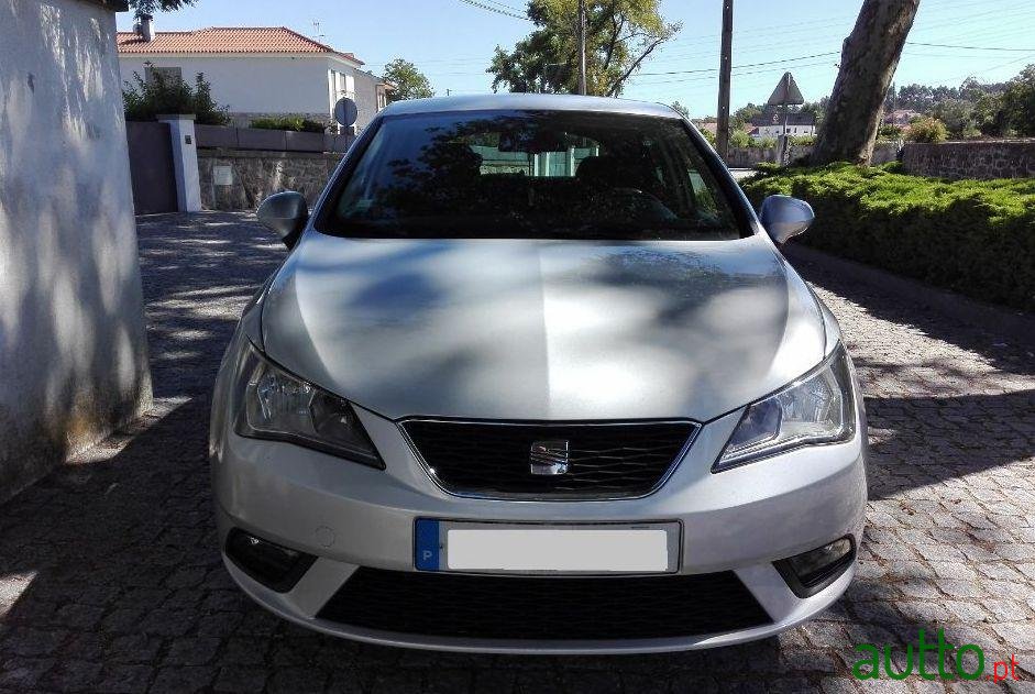 2013' SEAT Ibiza photo #3