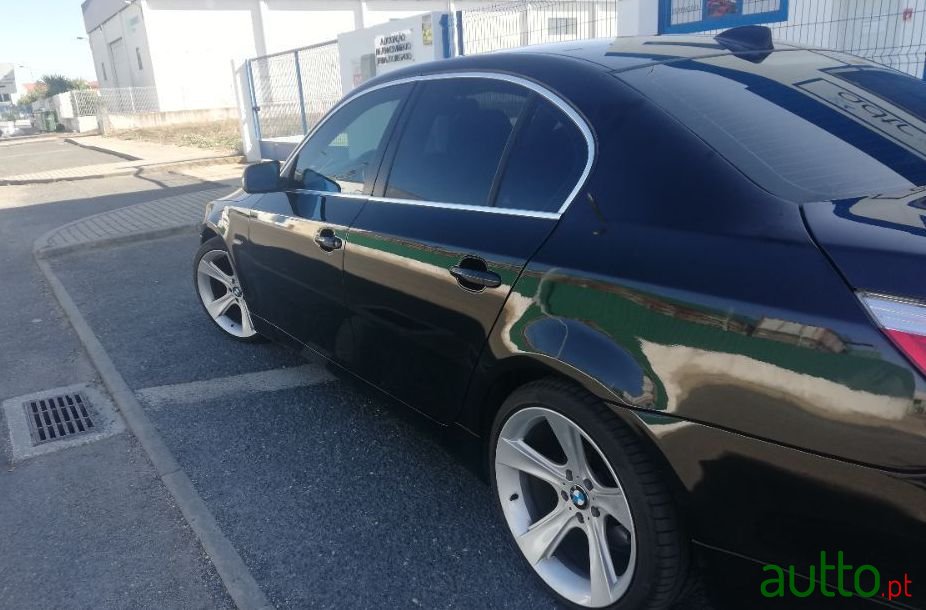 2005' BMW 525 photo #1