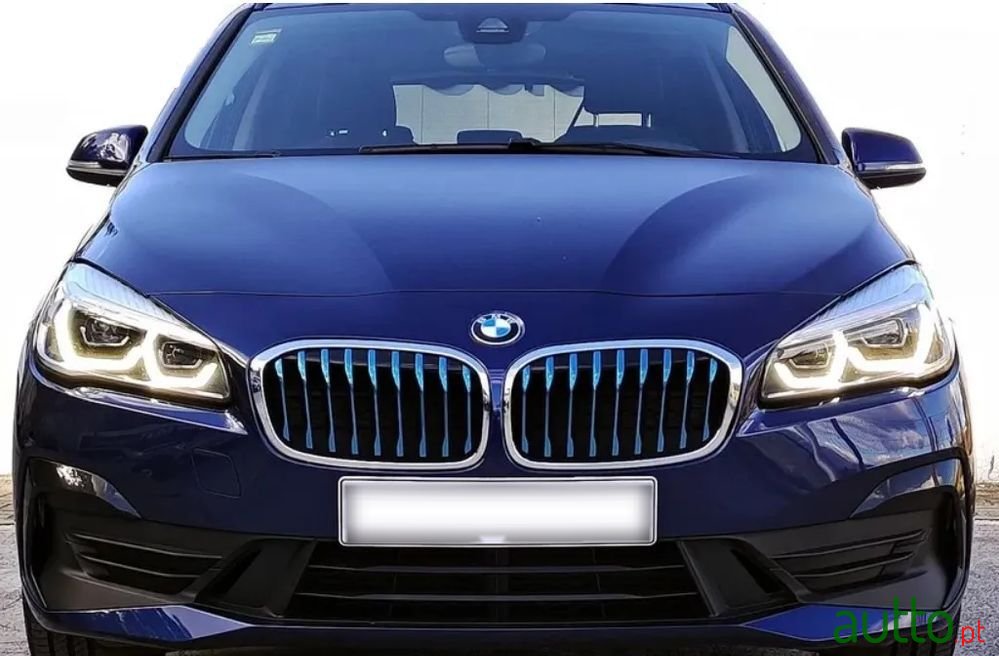 2019' BMW 225Xe Active Tourer Line Sport photo #2