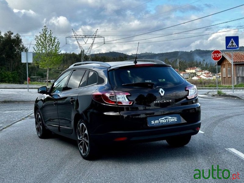 2014' Renault Megane Sport Tourer photo #6