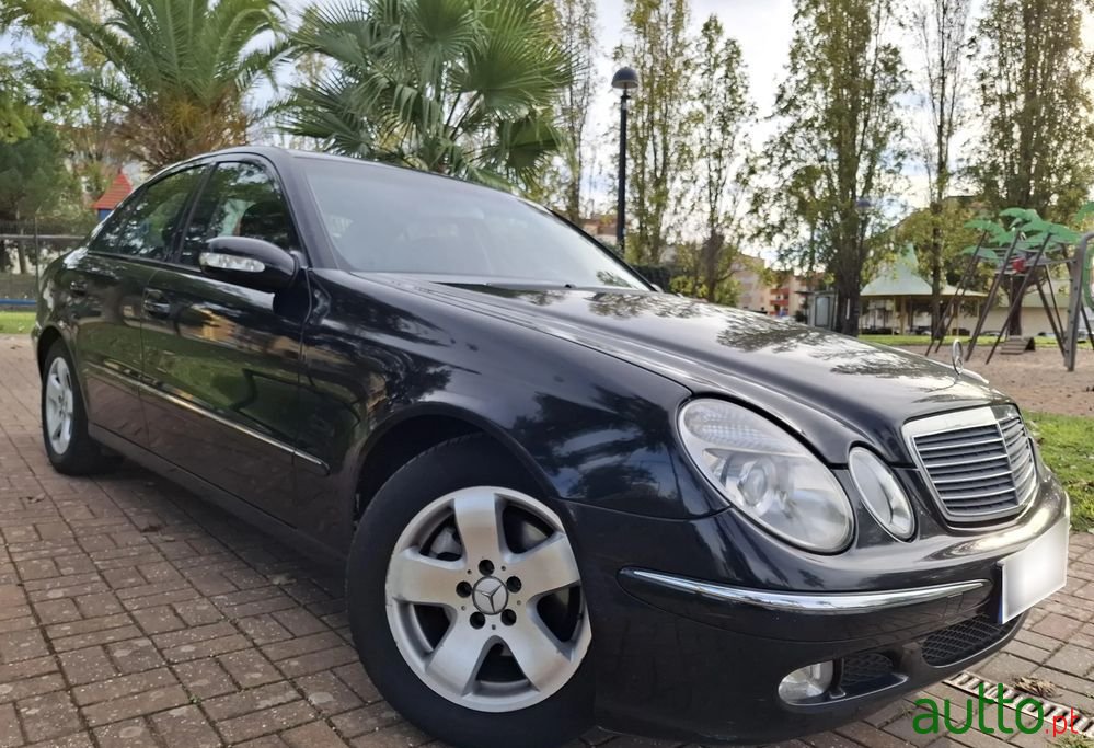 2003' Mercedes-Benz Classe E photo #1