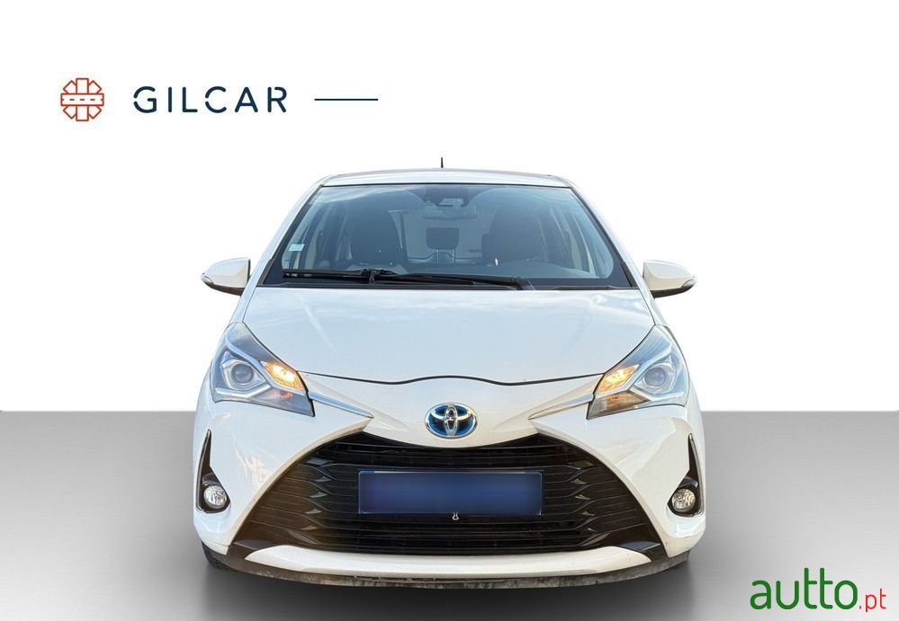 2020' Toyota Yaris photo #2