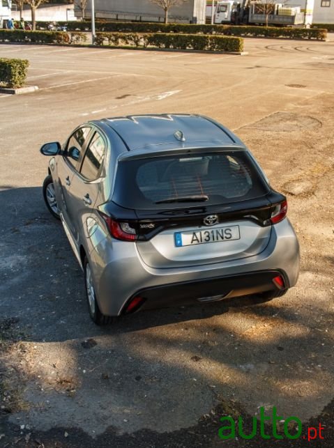 2021' Toyota Yaris photo #5