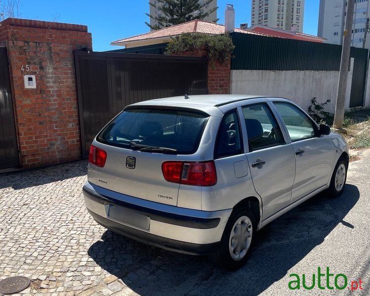 2001' SEAT Ibiza 1.0 Passion photo #4