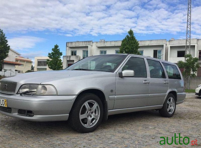 1998' Volvo V70 2.5 Tdi photo #1