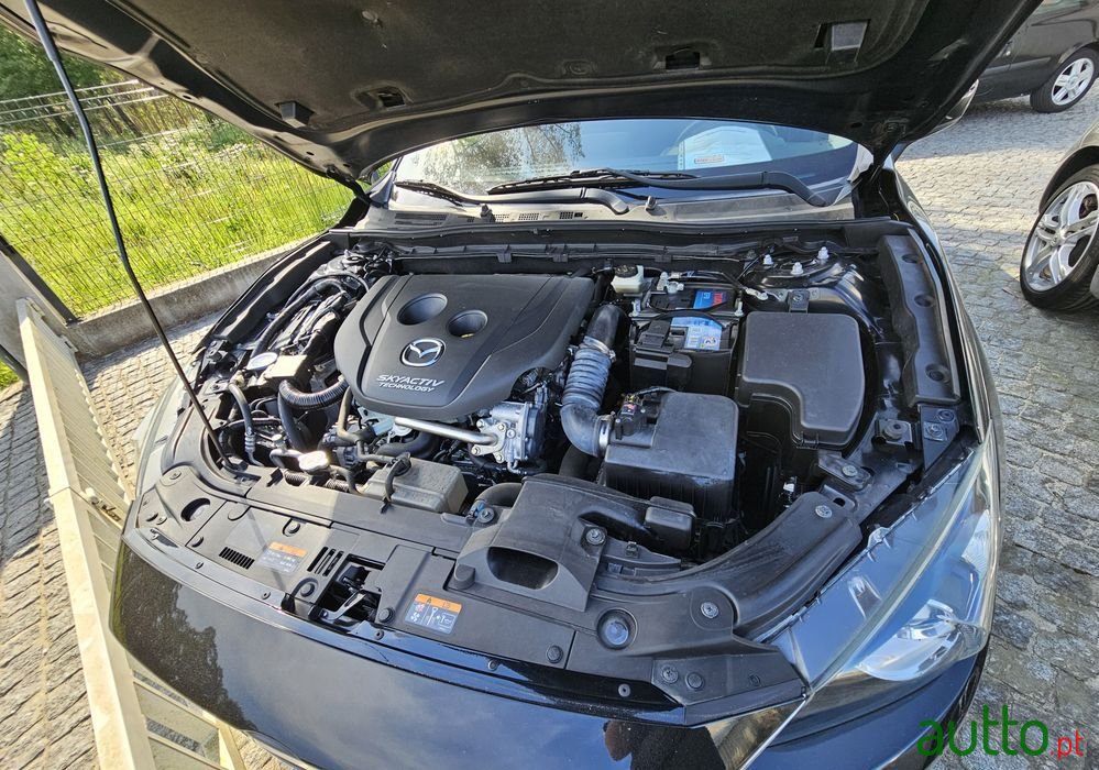 2017' Mazda 3 photo #5