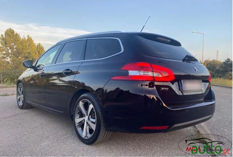 2018' Peugeot 308 Sw photo #3