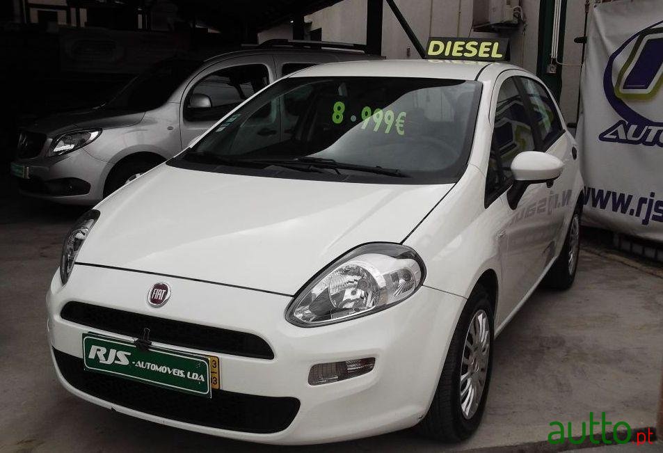 2013' Fiat Grande Punto photo #1