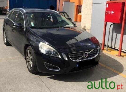 2012' Volvo V60 photo #2