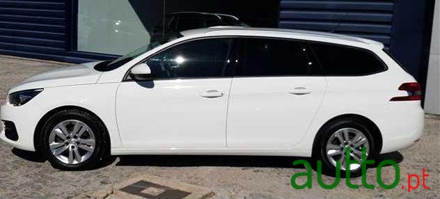2018' Peugeot 308 Sw photo #2