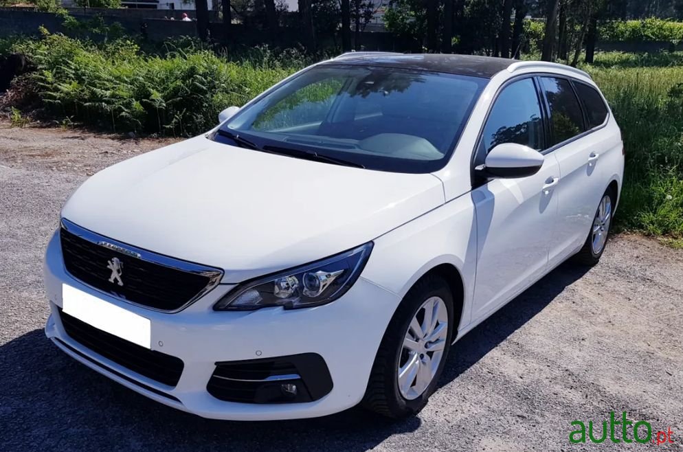 2017' Peugeot 308 Sw photo #1