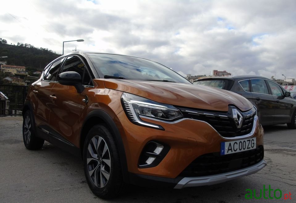 2020' Renault Captur photo #4