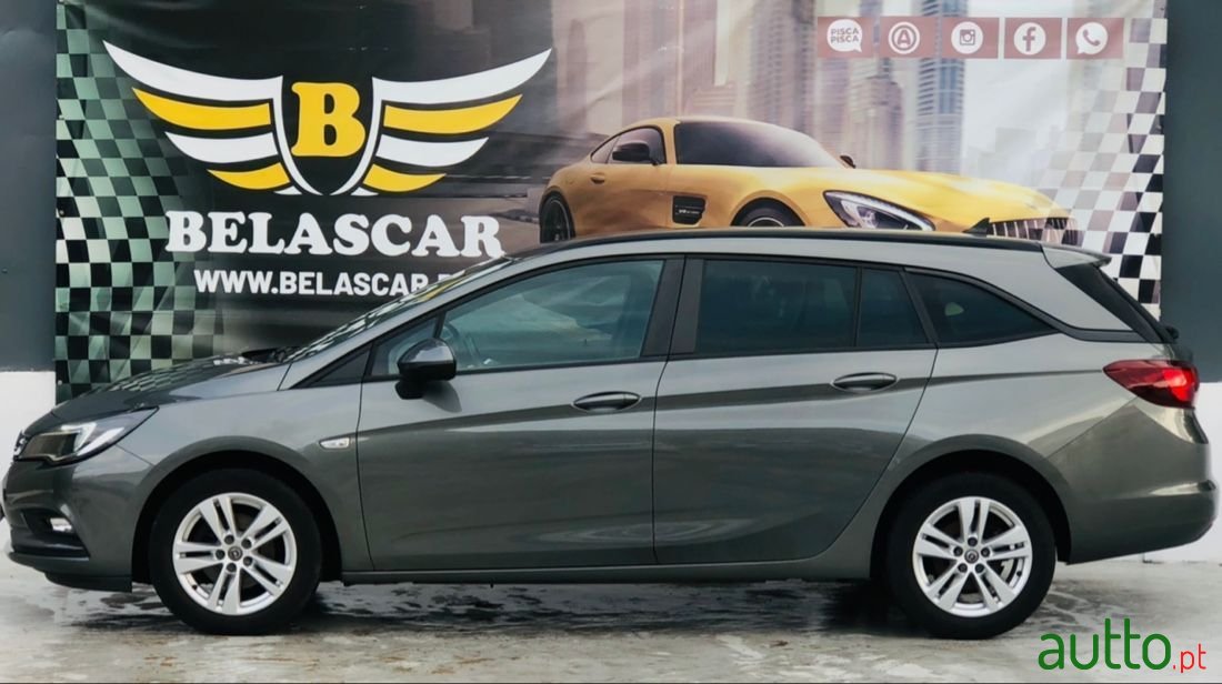 2017' Opel Astra Sports Tourer photo #4