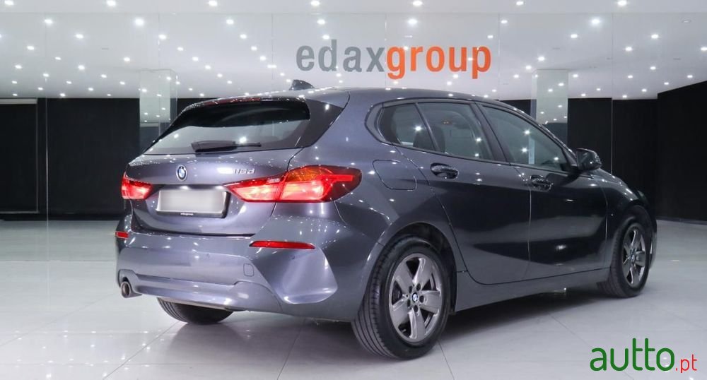 2020' BMW Série 1 D Advantage photo #6