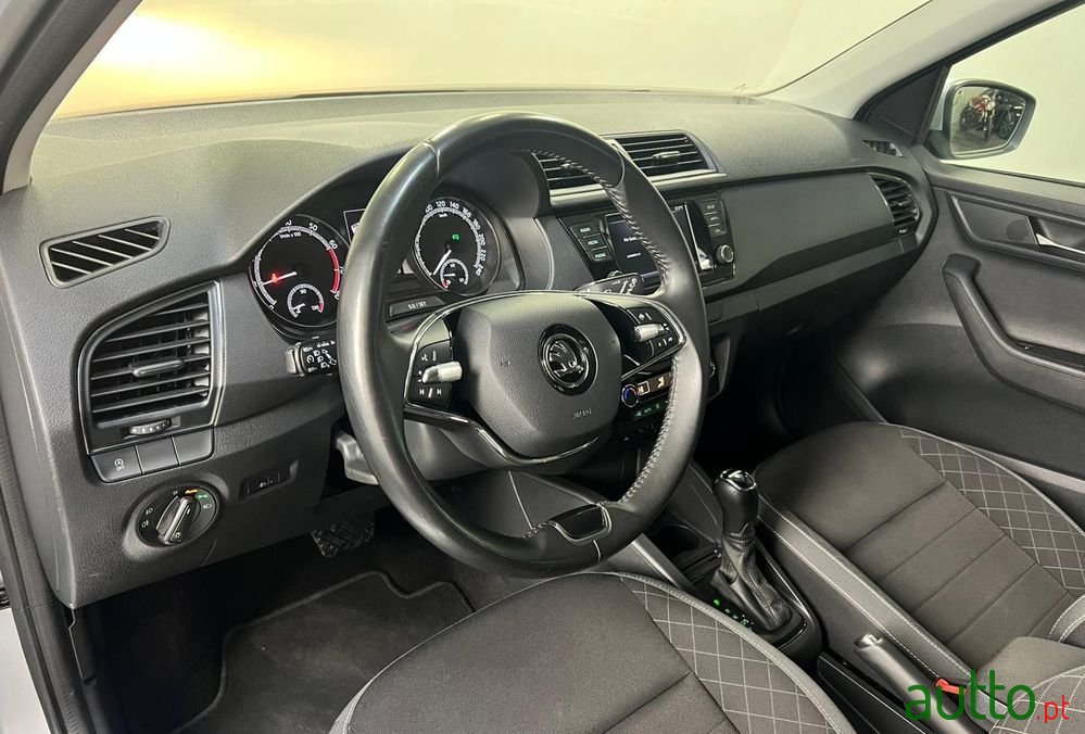 2022' Skoda Fabia Break photo #5