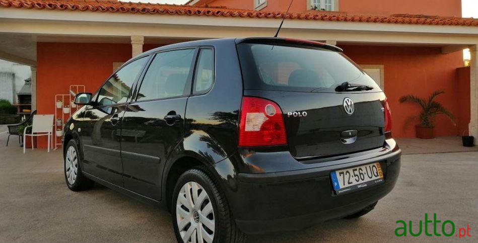 2003' Volkswagen Polo photo #2