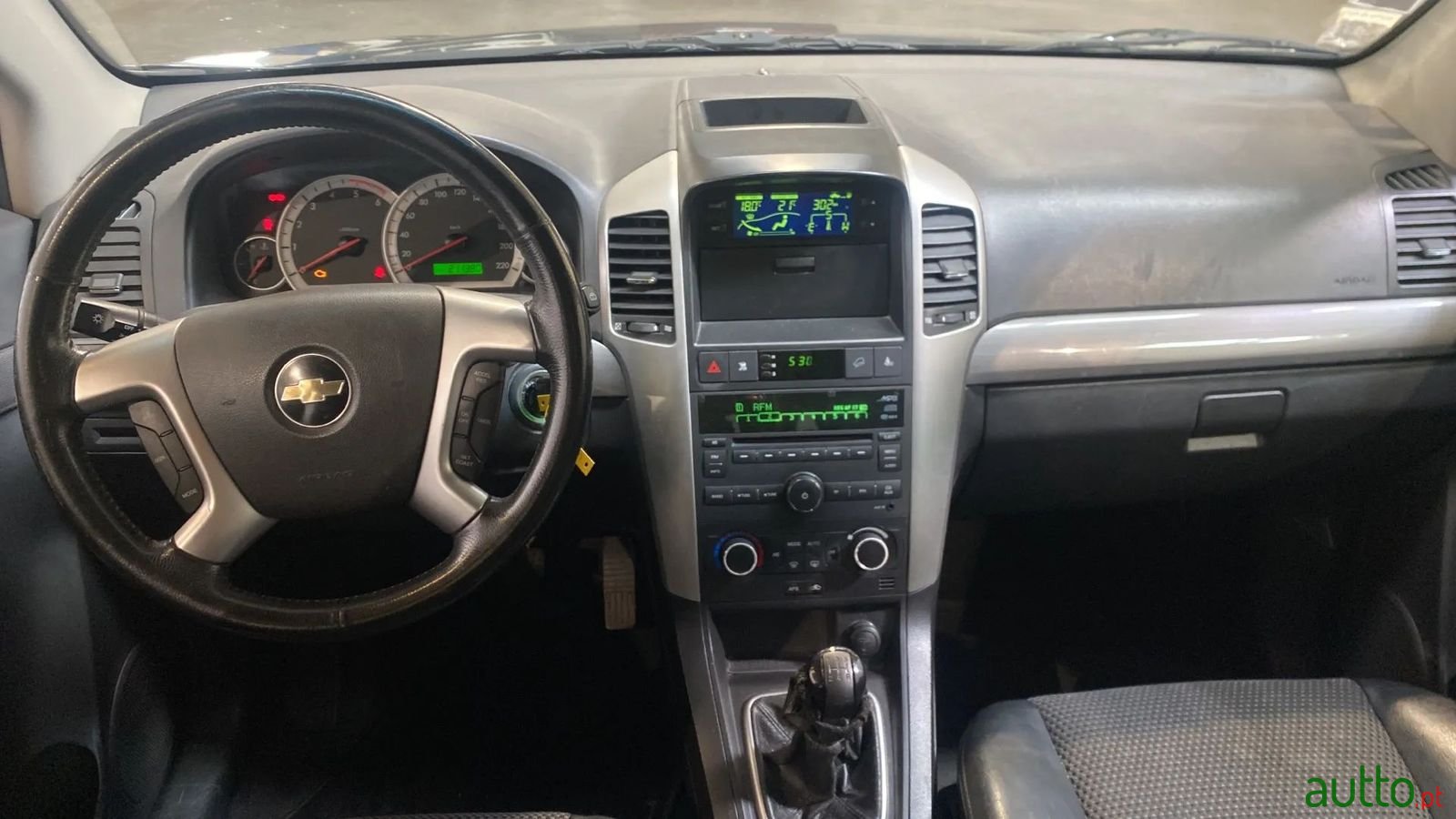 2008' Chevrolet Captiva photo #2