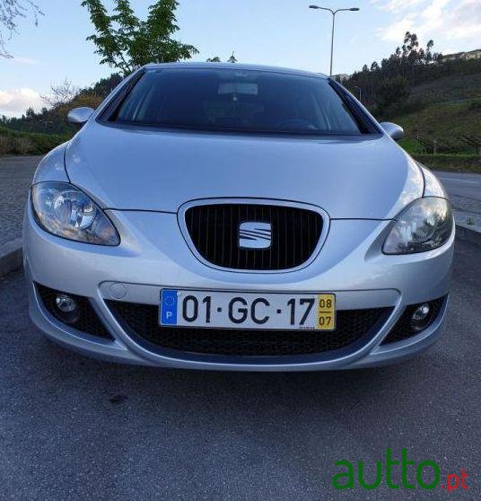 2008' SEAT Leon photo #4