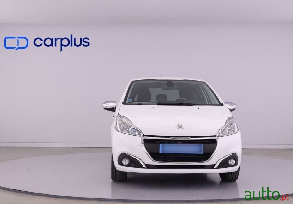 2017' Peugeot 208 photo #3