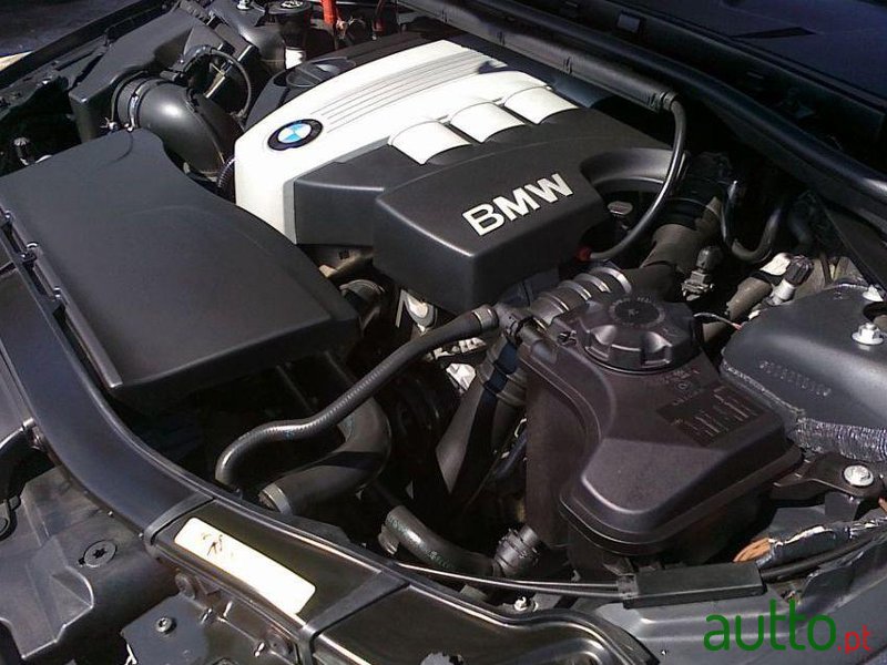2007' BMW 320 Coupe photo #2