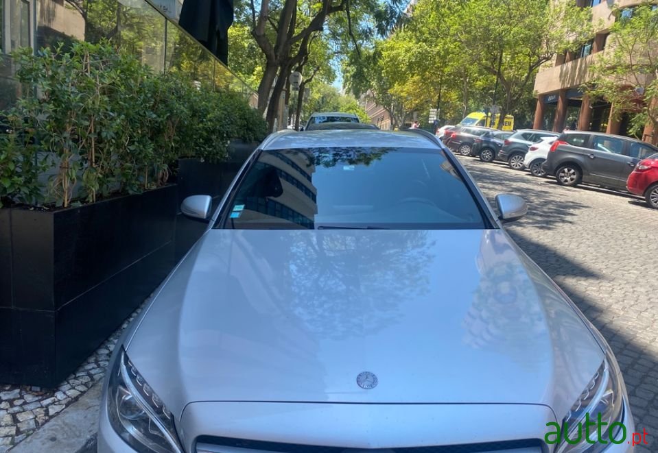 2015' Mercedes-Benz C-250 photo #1