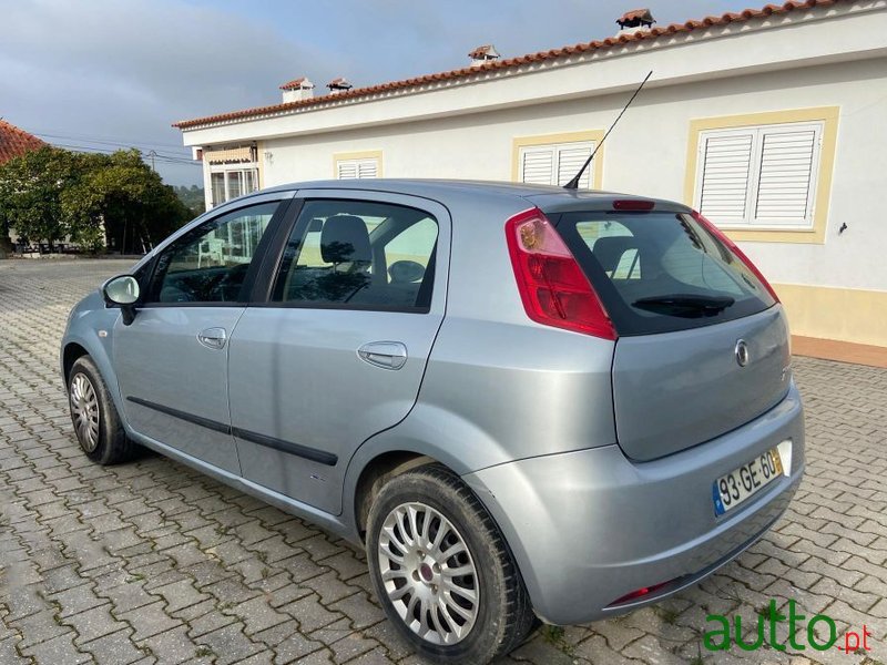 2008' Fiat Grande Punto photo #2