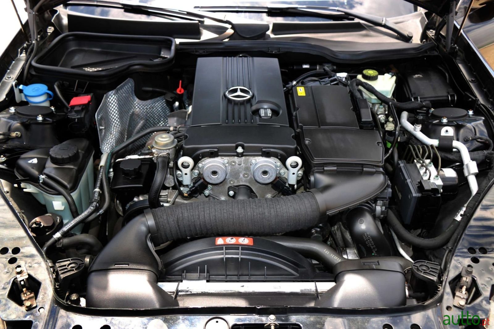 2008' Mercedes-Benz Slk-200 photo #4