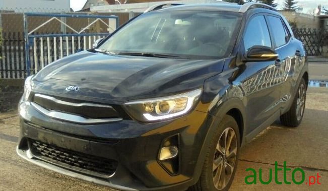 2018' Kia Stonic photo #2