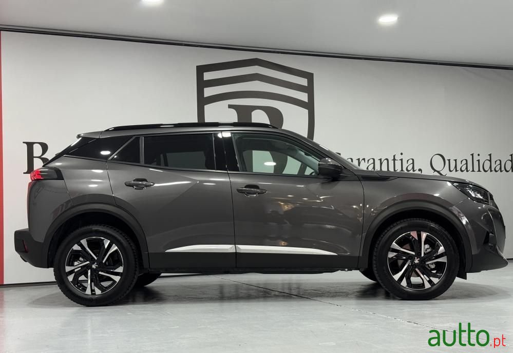 2021' Peugeot 2008 photo #6