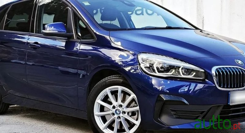 2019' BMW 225Xe Active Tourer Line Sport photo #1