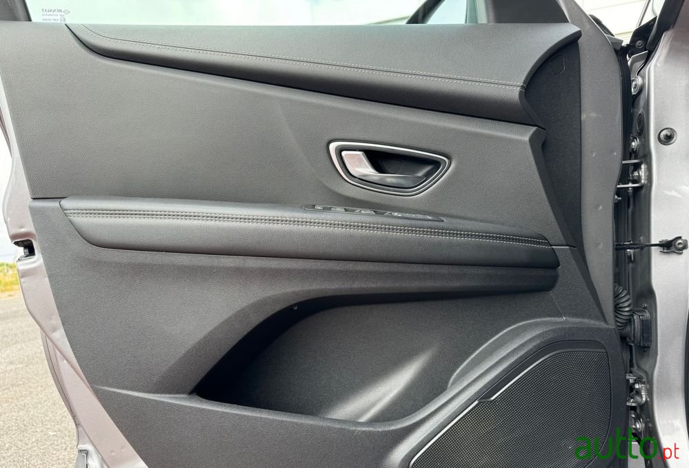 2018' Renault Grand Scenic photo #5