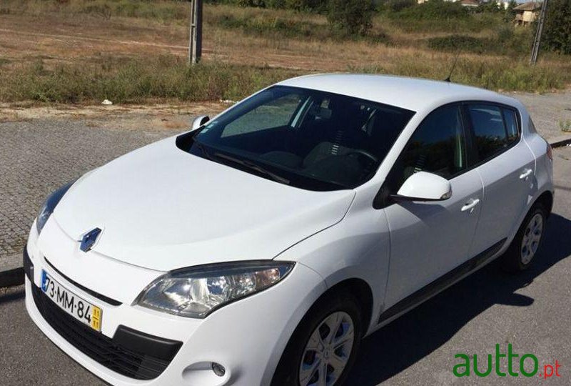 2011' Renault Megane 1.5 Dci Confort photo #2