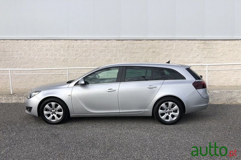2016' Opel Insignia Sports Tourer photo #3