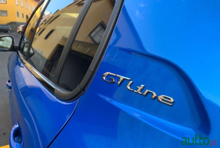 2019' Peugeot 208 photo #2