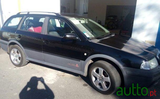 2003' Skoda Octavia Break photo #2