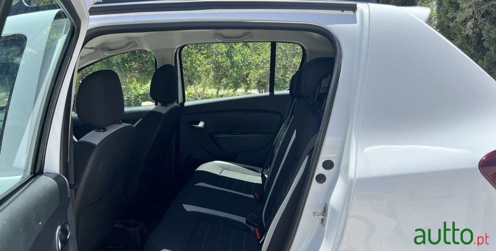 2019' Dacia Sandero 1.5 Blue Dci Stepway photo #6