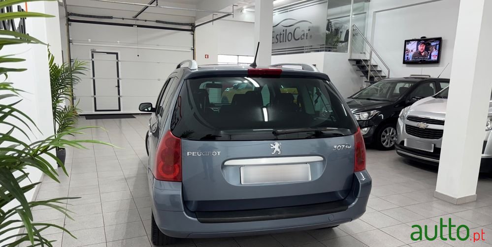 2004' Peugeot 307 Sw photo #4