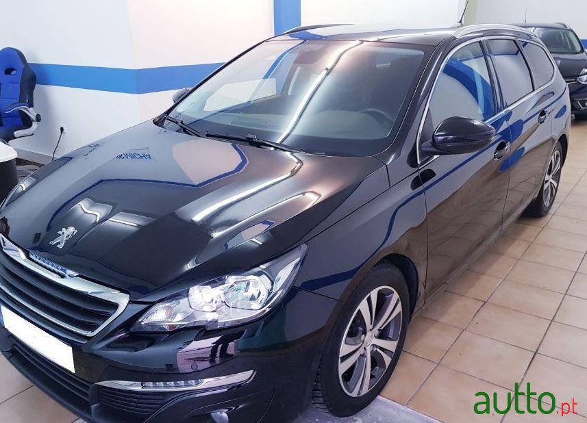 2015' Peugeot 308 Sw photo #2