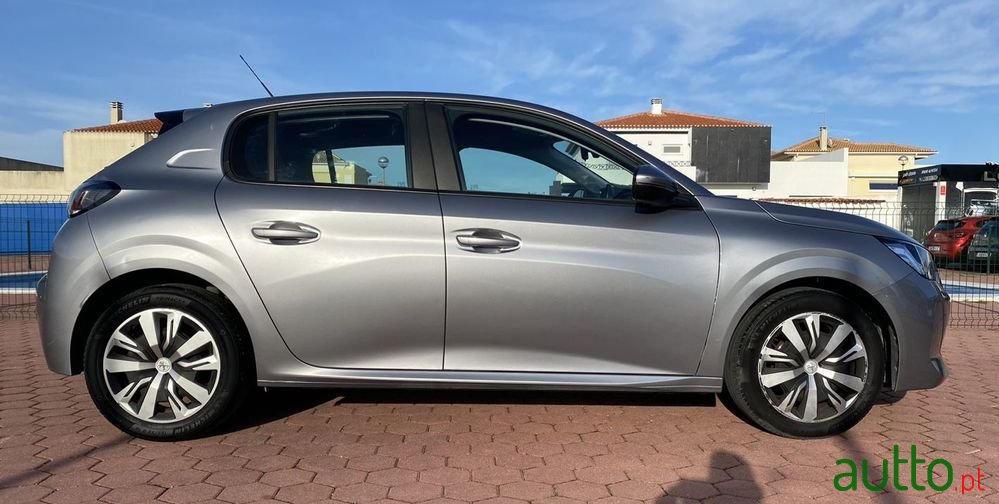 2019' Peugeot 208 photo #6
