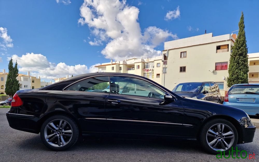 2005' Mercedes-Benz CLK 220 photo #5