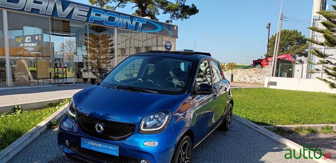 2015' Smart Forfour photo #2