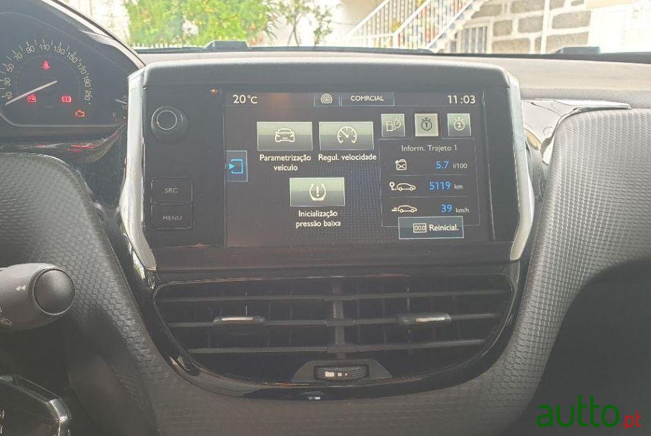 2016' Peugeot 208 photo #1