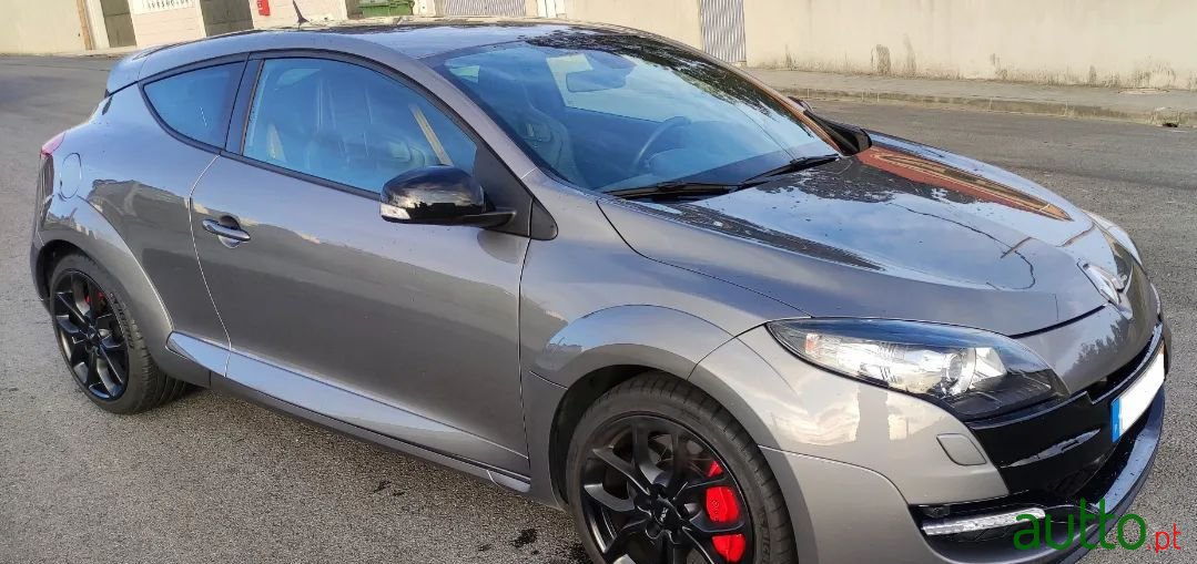 2014' Renault Megane photo #6