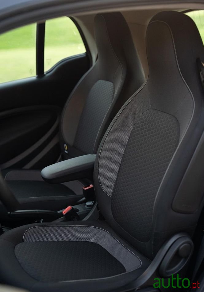 2021' Smart Fortwo Eq Prime photo #5