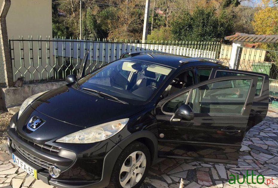 2007' Peugeot 207 Sw photo #1