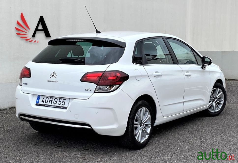 2016' Citroen C4 photo #2
